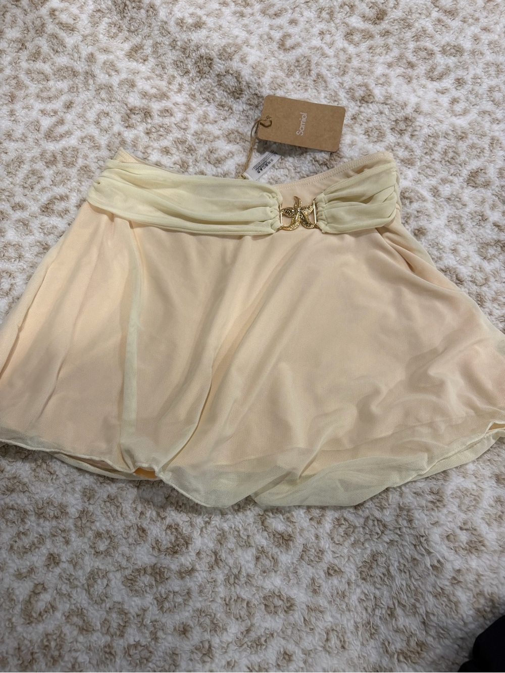 Cream Chiffon A-Line Women's Skirt berlook type brand size medium